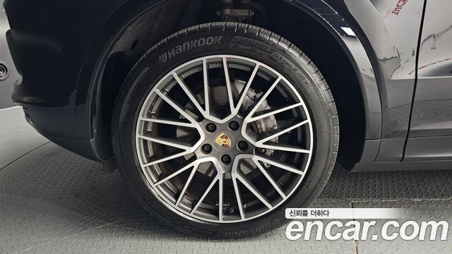 Porsche Cayenne 2019 — photo 5