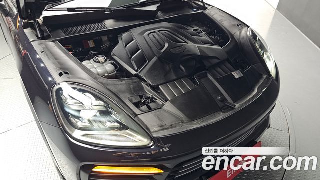 Porsche Cayenne 2019 — photo 6