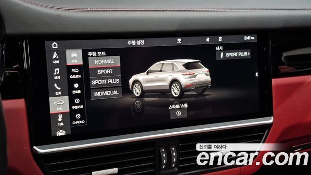 Porsche Cayenne 2019 — photo 25