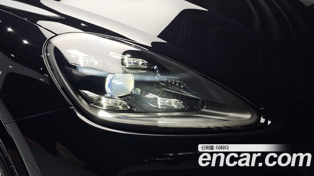 Porsche Cayenne 2019 — photo 8