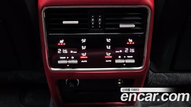 Porsche Cayenne 2019 — photo 29