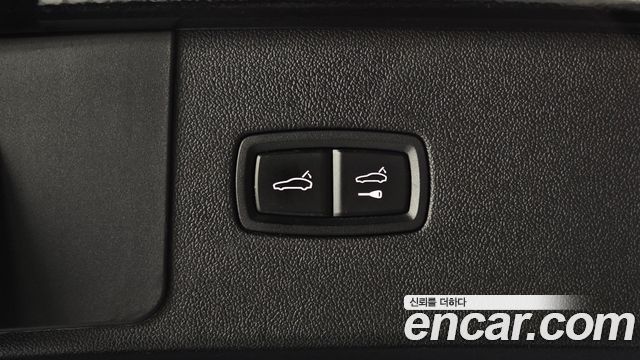 Porsche Cayenne 2019 — photo 33