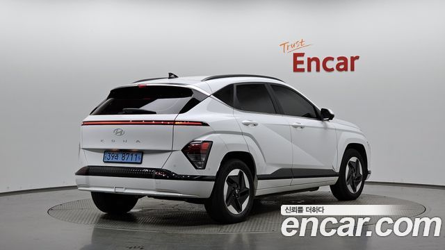 Hyundai Kona 2023 — photo 2