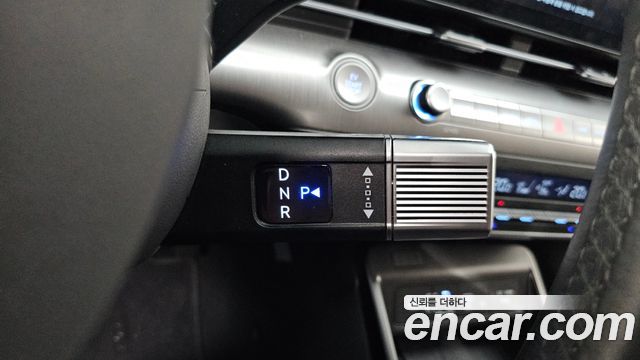 Hyundai Kona 2023 — photo 12