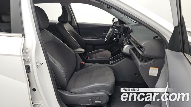 Hyundai Kona 2023 — photo 17