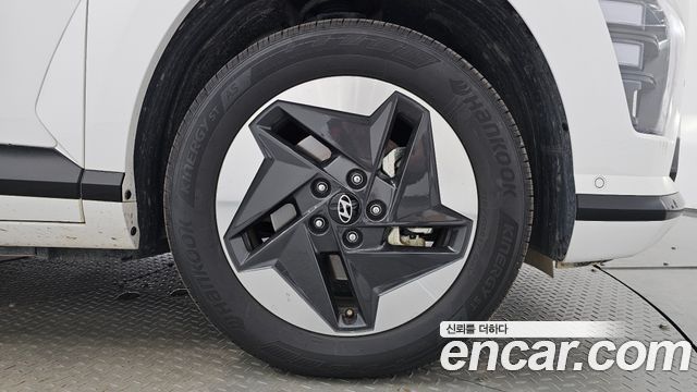 Hyundai Kona 2023 — photo 7