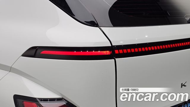 Hyundai Kona 2023 — photo 9