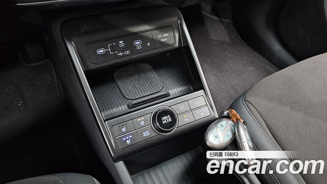 Hyundai Kona 2023 — photo 27