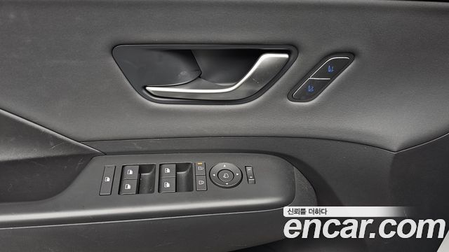 Hyundai Kona 2023 — photo 28