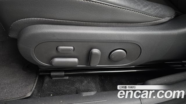 Hyundai Kona 2023 — photo 31