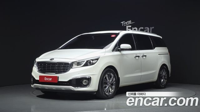 Kia Canival 2017 — photo 1