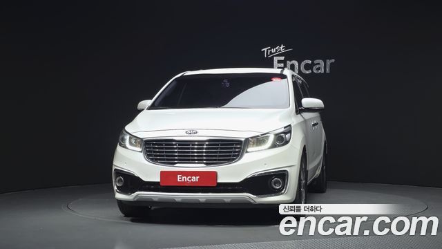 Kia Canival 2017 — photo 3