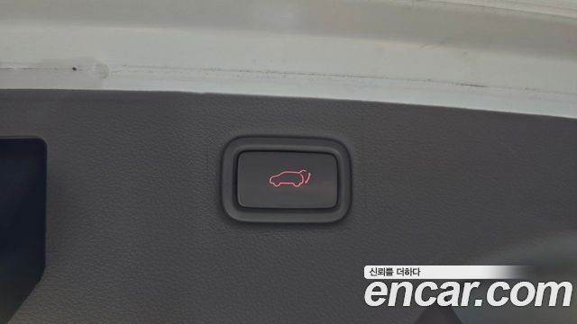 Kia Canival 2017 — photo 31