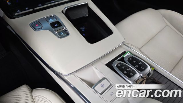 Hyundai Grandeur 2022 — photo 12