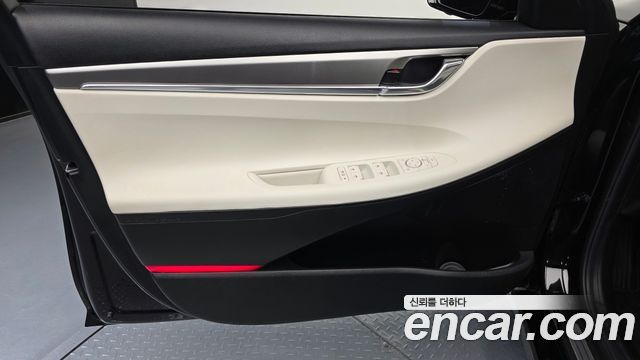Hyundai Grandeur 2022 — photo 14