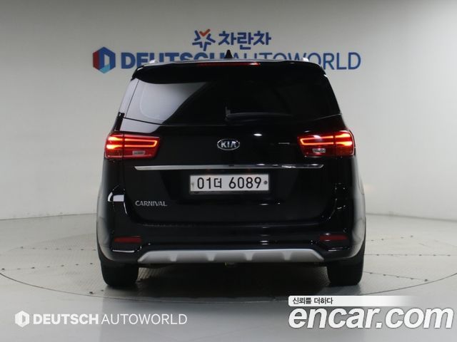 Kia Canival 2019 — photo 4