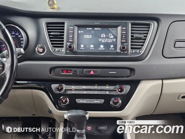 Kia Canival 2019 — photo 14