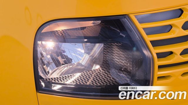 Hyundai Staria 2025 — photo 8