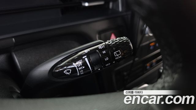 Hyundai Staria 2025 — photo 27