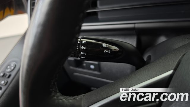 Hyundai Staria 2025 — photo 29