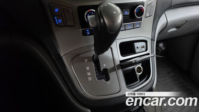 Hyundai Starex 2018 — photo 9