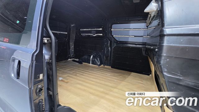 Hyundai Starex 2018 — photo 12