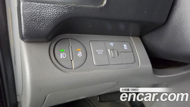 Hyundai Starex 2018 — photo 17