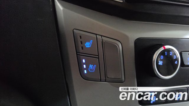Hyundai Starex 2018 — photo 18