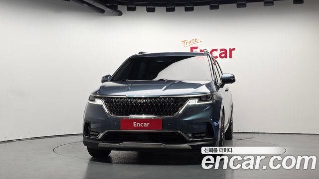 Kia Canival 2023 — photo 3