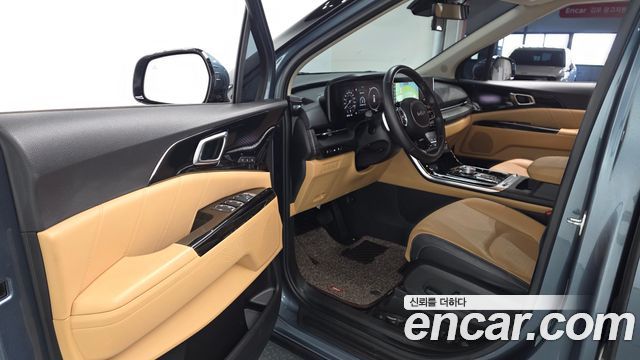 Kia Canival 2023 — photo 10