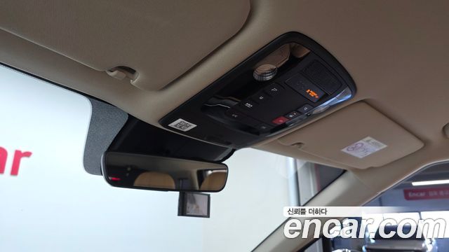 Kia Canival 2023 — photo 16