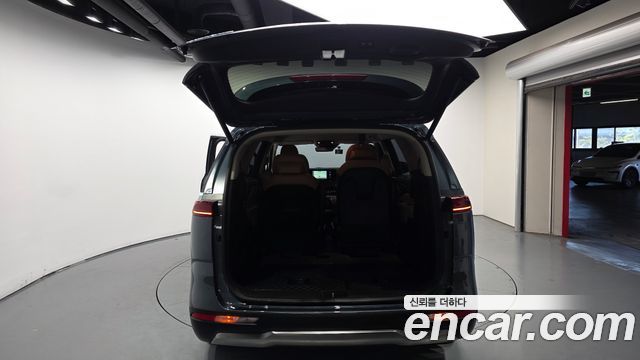 Kia Canival 2023 — photo 20