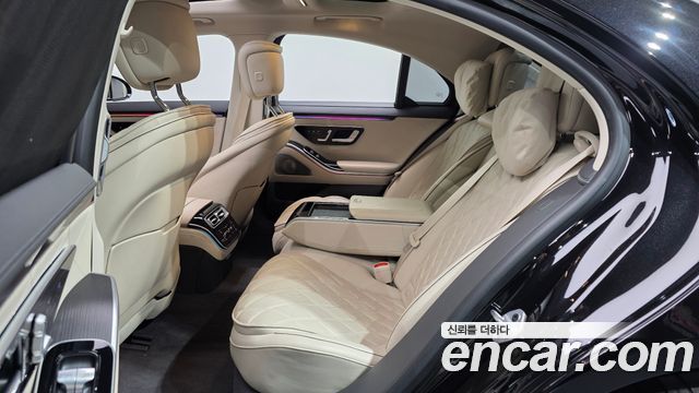 Mercedes-Benz S-Class 2022 — photo 11