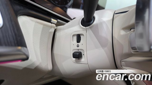 Mercedes-Benz S-Class 2022 — photo 12