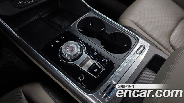 Kia Canival 2025 — photo 12