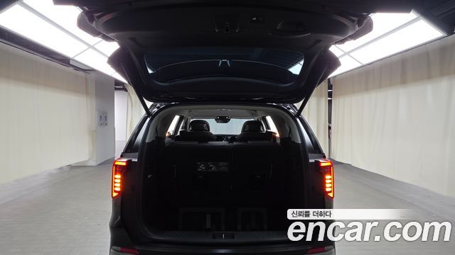 Kia Canival 2025 — photo 22
