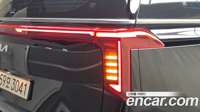 Kia Canival 2025 — photo 9
