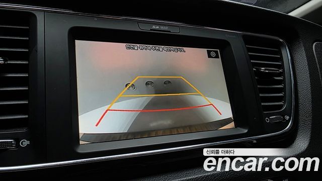Kia Canival 2019 — photo 21