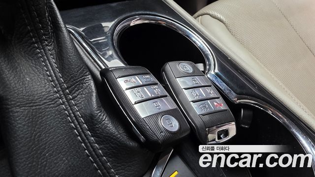 Kia Canival 2019 — photo 23