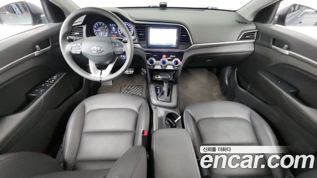 Hyundai AVANTE 2020 — photo 10
