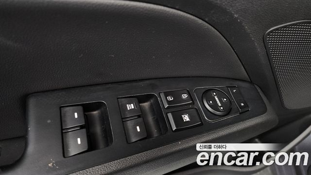 Hyundai AVANTE 2020 — photo 31