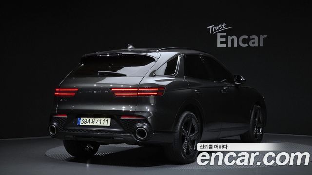 Genesis GV70 2023 — photo 2