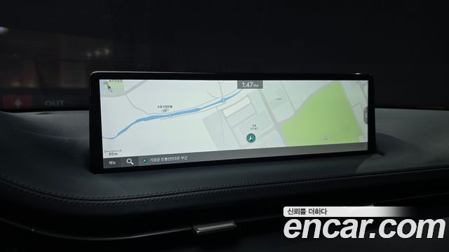 Genesis GV70 2023 — photo 25