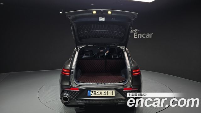 Genesis GV70 2023 — photo 35