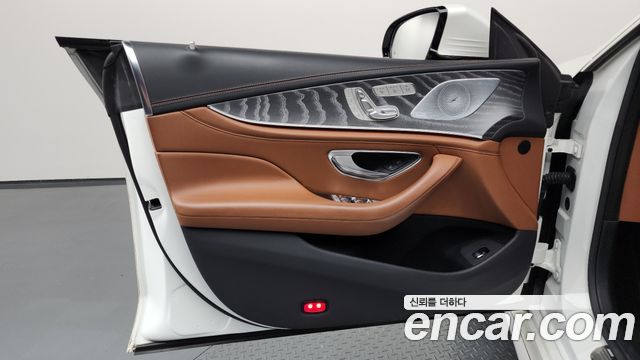 Mercedes-Benz AMG GT 2023 — photo 14