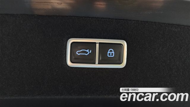 Genesis G90 2023 — photo 36