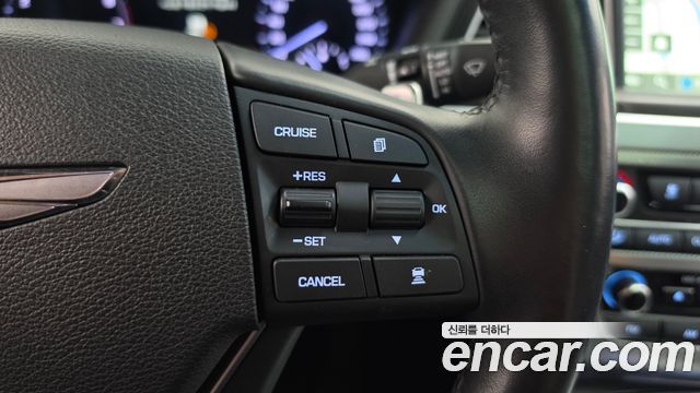 Genesis G80 2018 — photo 23