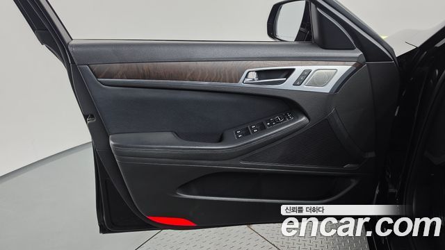 Genesis G80 2018 — photo 14