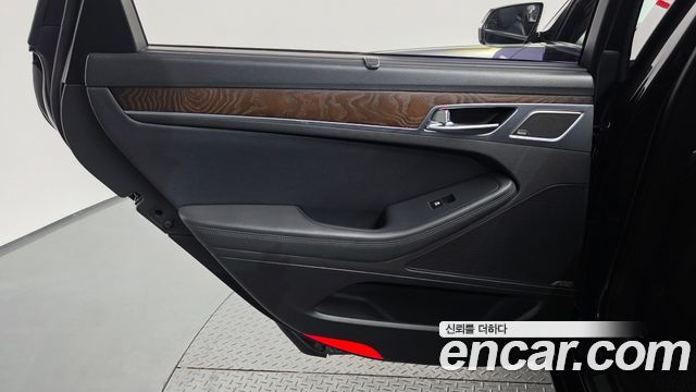 Genesis G80 2018 — photo 15