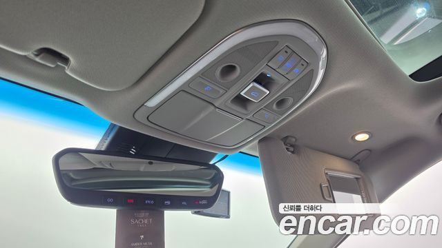 Genesis G80 2018 — photo 29